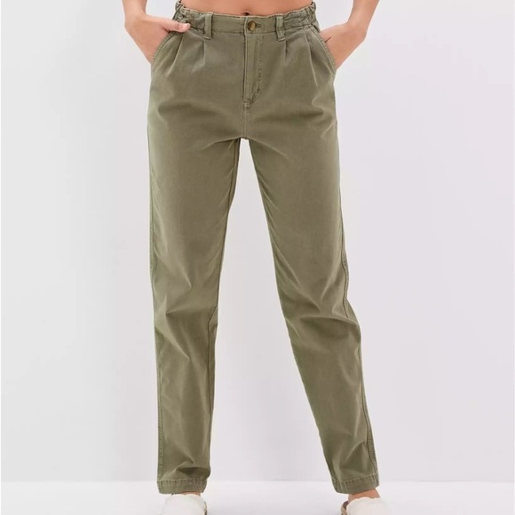 American Eagle Outfitters Pants - American Eagle Mom Pant Olive Green - 0